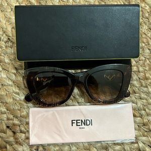 Fendi Womens Sunglasses FF0327/S